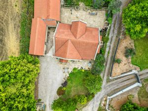 Photo 14- click for photo gallery